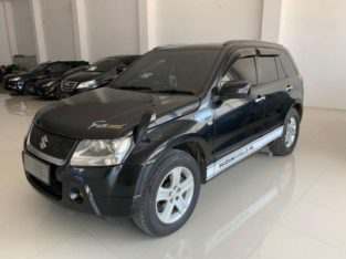 Suzuki Grand Vitara 2.0 JLX AT Siap Pakai