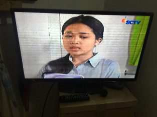 Di jual TV Samsung LED LCD bekas 32″ UA32H4000