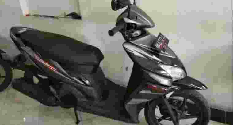 Bali dharma motor, jual Honda Vario cw thn 2011