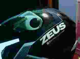 Helm Zeus