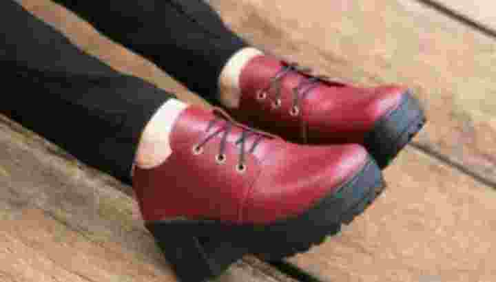 Jual Rugi! Sepatu angkle boots kekinian – merah Only