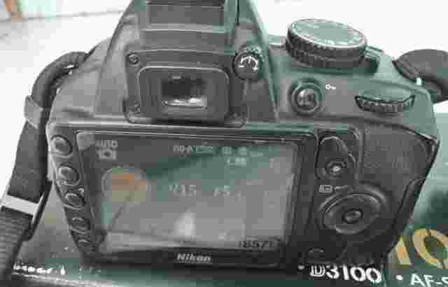 kamera DSLR NIKON D3100