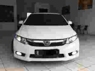 Honda Civic 1.6 Automatic 2013
