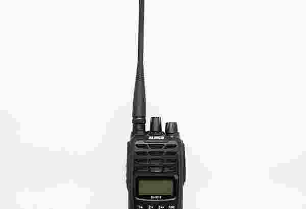 ALINCO DJ-W18 VHF FM Portable Handheld Transceiver