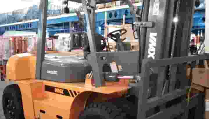 Forklift Baru Diesel Mesin Isuzu Kapasitas 5 Ton