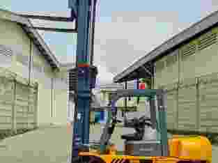 Forklift Diesel Isuzu Vmax Kapasitas 5 Ton 3 Meter