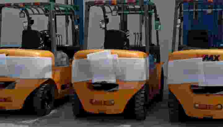 Distributor Forklif Diesel Engine Isuzu