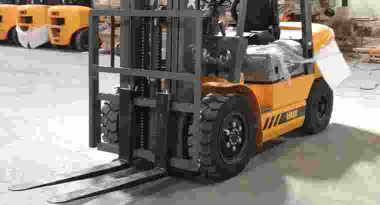 FORKLIFT DIESEL ISUZU 3 TON GARANSI 1 TAHUN