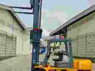 Forklift Jepang Mesin Isuzu Kapasitas 5 Ton