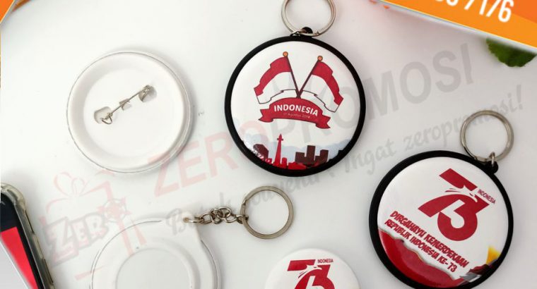 Merchandise HUT RI PIN PVC Custom Design Murah