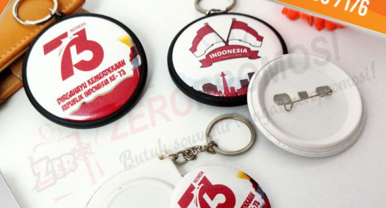 Merchandise HUT RI PIN PVC Custom Design Murah