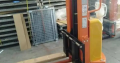 Handlift Electric Stacker Lifter Kapasitas 1 – 2 T