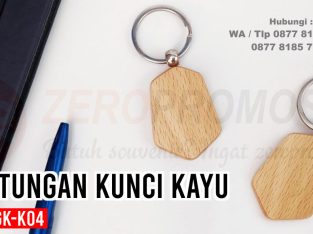 Souvenir Gantungan Kunci dari Kayu Unik GK-K04