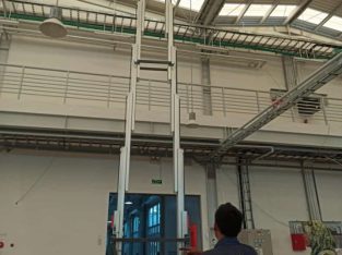 Aerial Work Platform Vertical Lift Tangga Hidrolik